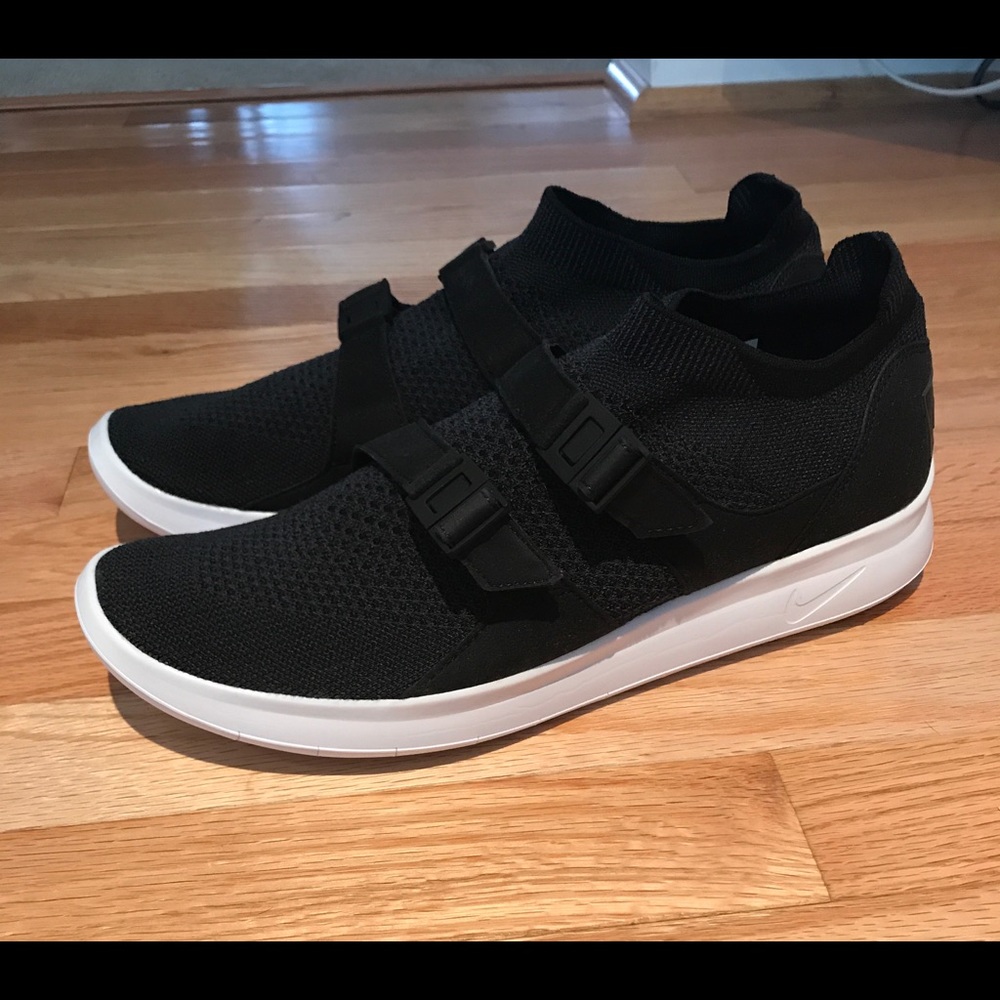 Brand New Nike Flyknit Sneakers